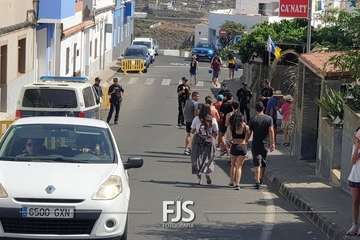 Unas 5.000 personas se remojan en la primera Traída del Agua tras la pandemia/Francisco Javier Santana y TA.